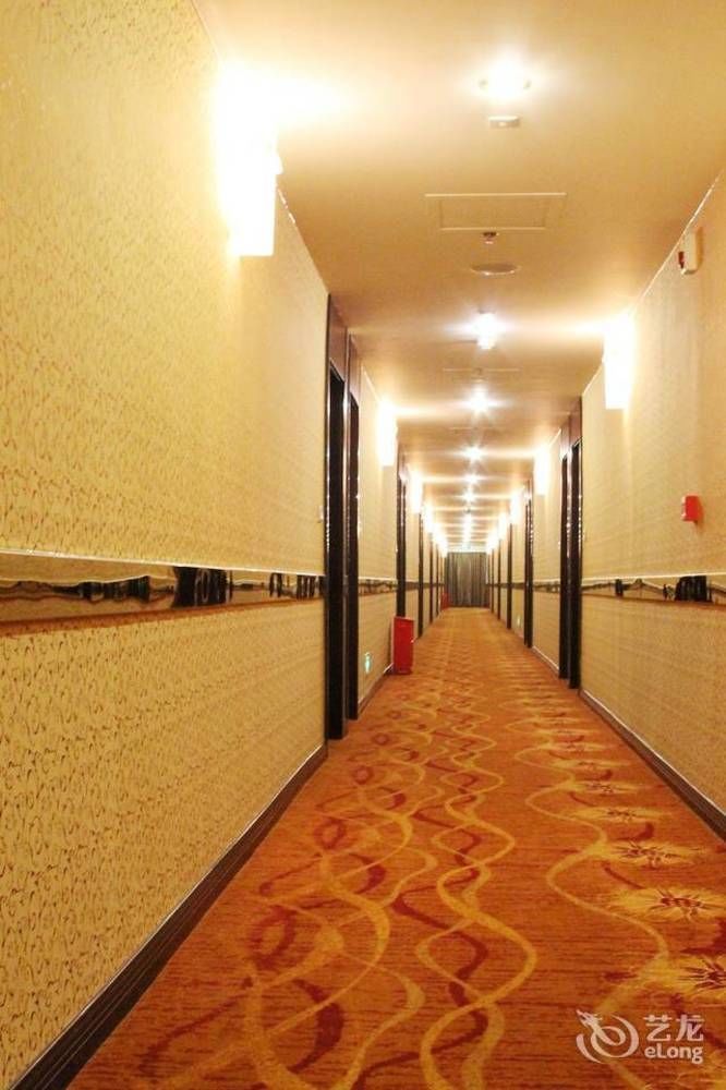 Chengdu Ronghome Hotel Luaran gambar