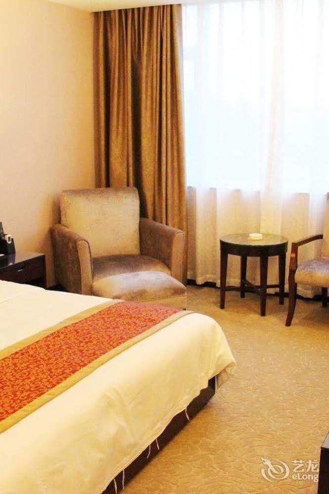 Chengdu Ronghome Hotel Luaran gambar